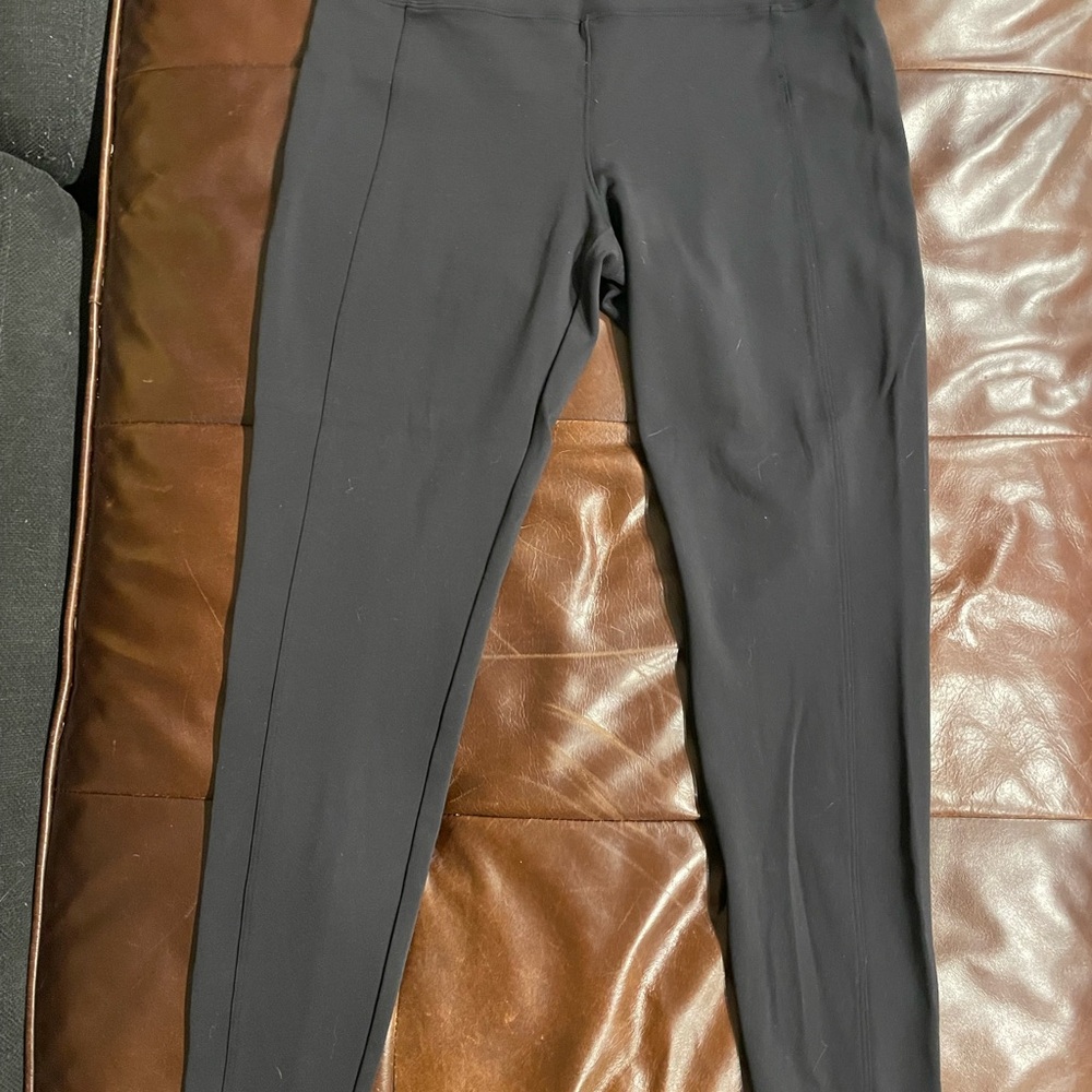 Athleta Delancey Street Tight in Black